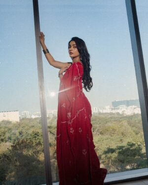 Aakanksha Singh Instagram - ♥️♥️

Muah @makeup.artist.anusha 
Styled by Rashmitathapa
Outfit @harshita.nimishakavi_official
Jewellery @tantra.brassjewellery
Shot by @puchi.photography

#shashtipoothi