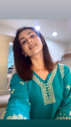 Aanchal Khurana Instagram - Love is important, but a healthy relationship also requires trust, communication, respect, emotional maturity, and shared values. Love alone can keep people attached, but it doesn’t automatically resolve conflicts, fulfill unmet needs, or bridge fundamental differences. Sometimes, even when love is present, a relationship may not be sustainable or fulfilling.