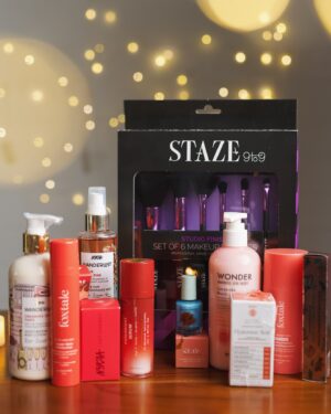 Aashi Adani Instagram - #MAMA DIWALI GIVEAWAY worth ₹40,000🪔 (CLOSED. Winners - @miss_rajput6300 @anouska_verma @richa_gupta77 @aaastha_1107)

4 of you can win these beauty hampers full of our favourite products 🥳

All you need to do is:
1) Follow @mridul_sharmaa @alfiyakarimkhan_ @manasi_mau1 @aashiadani
2) Subscribe to our YouTube channels (links in bios)
3) tag 3 friends and leave ✨ in the comments 

DO NOT send messages/emails asking us to make you the winner, it will lead to disqualification from the giveaway.

4 winners will be announced on 30th of November, 2024!
Best of luck 🥳🥰 🤞

#diwaligiveaway #beautygiveaway #mumbaigiveaway #entertowin #giveawayindia #trendelitee