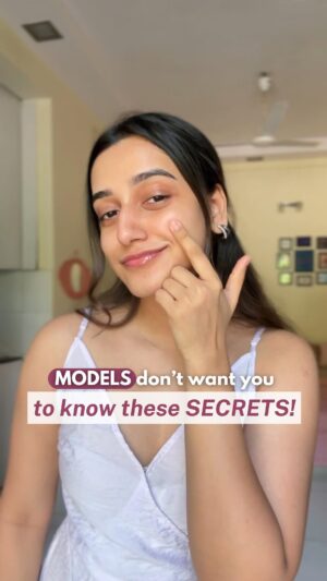 Aashi Adani Instagram - From hydrating face mists to refreshing makeup, retinol for youthful skin (hello, Olay Retinol 24 Max Cream), and face massages for that glow — I’ve got all the insider tips! Protect your skin, keep it radiant, and don’t forget your sunscreen . Drop a comment if you’re ready for Part 2! 
#BeautySecrets #SkincareRoutine #RetinolGlow
#Ad