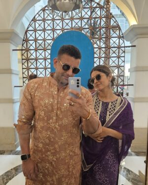 Abhidnya Bhave Instagram - I had just heard “when you fall in love with the right person, you will fall in love with him all over again everyday!”.

Thank you for making me feel what it actually means!!!!🥹❤️🧿✨🤗

Happiest anniversary MY SARVASWA PAI❤️ . May god bless you with good health🧿🥰, because bakichya goshtinsathi  MAIN HOON NA😛