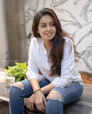 Abhinaya Instagram - Capturing light, emotion, and the beauty of the moment—pure artistry behind the lens. ✨📸 #CapturedPerfection #ThroughTheLens” Thank you  @thestoryteller_india Every single shot is perfect. This was such a great experience with you! Looking forward for more. ❤️🤗