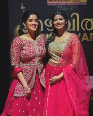 Abhirami Suresh Instagram - Throwback to a night of glamour and grace at the Mazhavil Music Awards ✨ 
Dressed in this stunningly curated designer piece from @utsavkochi @inkbyutsav , we truly felt like royalty! A look to remember, a night to cherish. ❤️

With love,
Amrita Suresh & Abhirami Suresh 🎈♥️

#ThrowbackMagic #UTSAVCelebrations #DesignerElegance #LuxuryFashion #MazhavilMusicAwards #RedCarpetGlam #RoyalVibes #TimelessStyle #AwardNightGlow #SistersInStyle #DressedToImpress #UnforgettableMoments #GlamourUnleashed #FeelingRegal #StyleGoals #ElegantAffair #FashionWithGrace #OOTN #AmritaSuresh #AbhiramiSuresh