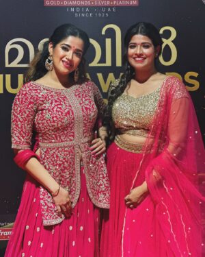 Abhirami Suresh Instagram - Throwback to a night of glamour and grace at the Mazhavil Music Awards ✨ 
Dressed in this stunningly curated designer piece from @utsavkochi @inkbyutsav , we truly felt like royalty! A look to remember, a night to cherish. ❤️

With love,
Amrita Suresh & Abhirami Suresh 🎈♥️

#ThrowbackMagic #UTSAVCelebrations #DesignerElegance #LuxuryFashion #MazhavilMusicAwards #RedCarpetGlam #RoyalVibes #TimelessStyle #AwardNightGlow #SistersInStyle #DressedToImpress #UnforgettableMoments #GlamourUnleashed #FeelingRegal #StyleGoals #ElegantAffair #FashionWithGrace #OOTN #AmritaSuresh #AbhiramiSuresh