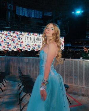 Addy Miller Instagram - and if you’re missing me… i’m a little busy at #TorontoTSTheErasTour

#TSTheErasTour @taylornation @taylorswift #SelfTitledEraTSTheErasTour