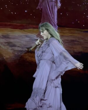 Addy Miller Instagram - and if you’re missing me… i’m a little busy at #TorontoTSTheErasTour

#TSTheErasTour @taylornation @taylorswift #SelfTitledEraTSTheErasTour