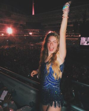 Addy Miller Instagram - took mother to see mother✨🫶

#tstheerastour #miamitstheerastour #midnightseratstheerastour