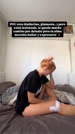Adelina Fominykh Instagram - Creo que es mi vídeo más personal 🥹
No sabía si subirlo) Pero supongo que muchos “artistas, deportistas, bailarines...”que estemos en la misma situación nos sentiremos igual, nuestra alma quiere expresarse! Creo que con este vídeo aclaro la pasión por mi vocación ❤️‍🩹
#adelinaf