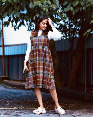 Aditi Ravi Instagram - 🤎🤎🤎

#😊 #smile #instagram