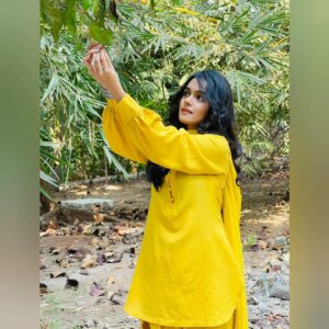 Aditi Sanwal Instagram - Just like the sun, this Makar Sankranti, may you rise high with success ☀️🪁🌟

#makarsankranti #sun #rise #success #risehigh #positivevibes #aditisanwal #livelovelaugh #celebratelife #behappy #optimistic #staypositive #dream #dreamhigh #believe