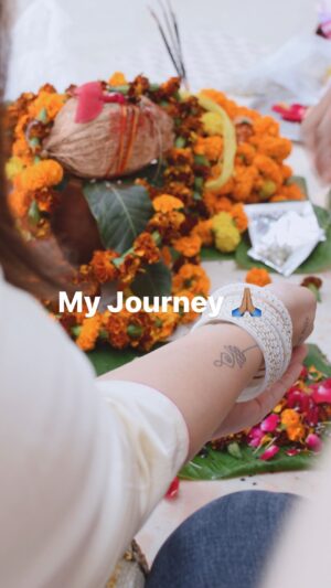 Aditi Shrestha Instagram - in honour of our one year anniversary ✨ bought my house this very day an year back 🙏🏽 from trying to figure out my life's direction to changing the trajectory of our lives, from struggling with anxiety to channelising all of it for one goal, from losing a roof over our heads to having roof rights🌱 
7 years of consistency to make my mother's 25 year old dream come to reality 🥹 grateful for the 21 year old girl who dared to dream, pick an unconventional career & making this  journey worth taking with @youtube @youtubeindia 

Love & only love for quirky squad ❤️