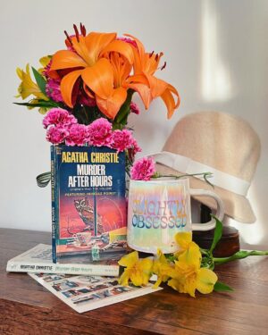 Agatha Christie Instagram - That's a wrap on the first month of #ReadChristie2025! 🌟 Which book did you read and how many stars did you rate it out of 5? 
📸 @dodgesanddaisies, @ahatforeveryread, @triple_l_de_mag, @pisanezusmiechem, @chapitre1sur365, @thereadergram, @emmasbookishcorner, @book_click_deo, and @y0nea #Regrams

#AgathaChristie #ReadingChallenge #Bookstagram #Books #MurderMysteryBooks #CrimeFiction