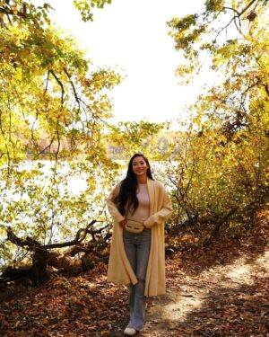 Aggie Hsieh Instagram - Fall-ing in love 🍁