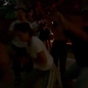 Agustina Cherri Instagram - 42 vueltas al sol, y mil abrazos.
Ayer en casa celebré con mis amigos y fue una noche que me sorprendió, no sabía si festejar o no, si iba a llover, quienes iban a poder venir, que íbamos a tomar mucho menos comer, organice todo a último momento, creyendo que sería un festejo muy tranquilo.
Resulta que todo se puso en marcha, @lafondiatta me armó en tiempo récord la mejor picada de mi vida.
Compre en @cerodosonce lo mejor para brindar y preparé mi casa con mis amigas y mi novio (Mucha vela por cierto! ) 
Y cuando me di cuenta todos estaban ahí. Disfrutamos, charlamos, comimos, bailamos y comimos tortas.
Una noche mágica.
Gracias a todos por venir.