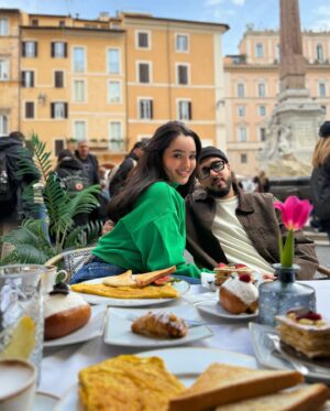 Ahlem Fekih Instagram - Un week-end à Rome 🇮🇹♥️
Joyeux anniversaire à toi mon mari, mon meilleur ami, mon confident et ma moitié 🤍 Je t’aime plus que tout au monde🥰 @sanfara7050