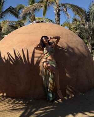 Aimee Flores Instagram - Donde el cielo abraza al mar y la tierra susurra secretos ancestrales, México canta en cada rincón su poesía eterna 🇲🇽