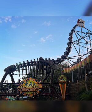 Aimee Teegarden Instagram - December Looking Like…🎄⛄️🦕🎢🎅🏽