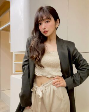 Aisa Senda Instagram - -
辣一下🔥

MAKEUP AIRTIST @wenlee___ 
HAIR STYLIST @fluxreel_queena 
CLOTHES @doubletake.tw