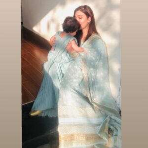 Aisha Uqbah Malik Instagram - Bakra Eid 2020 - Mahnoors first ever gharara 😍
@faizasaqlain there is just no one  like you,everything was just Perfect!!! ❤️❤️❤️ #minimeandi #twinninginfaizasaqlain
