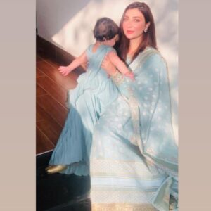 Aisha Uqbah Malik Instagram - Bakra Eid 2020 - Mahnoors first ever gharara 😍
@faizasaqlain there is just no one  like you,everything was just Perfect!!! ❤️❤️❤️ #minimeandi #twinninginfaizasaqlain