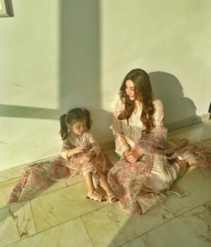 Aisha Uqbah Malik Instagram - Guess who doesn’t get to decide what color she wants to wear on Eid anymore?! 🙋‍♀️🙄 

Twinning on Eid in our forever favorite @aghanoorofficial in M’s favorite color 👚

 #thisoutfithasmy🤍