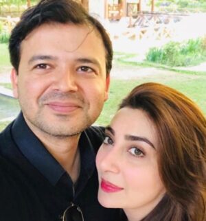 Aisha Uqbah Malik Instagram - ❤️ #husband #2019 #2011tilleternity  #alhumdulillah #aishauqbahmalik