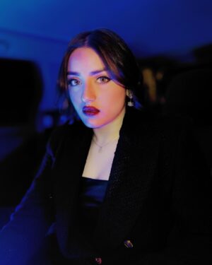 Aisha Yusuf Instagram - Let the light find you