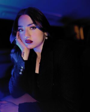 Aisha Yusuf Instagram - Let the light find you