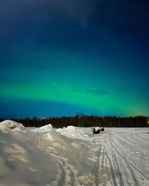 Aisha Zafar Khan Instagram - Keep me where the Northern Lights are 🌌