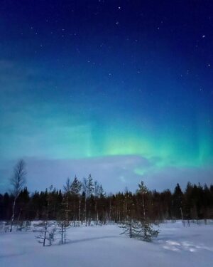 Aisha Zafar Khan Instagram - Keep me where the Northern Lights are 🌌