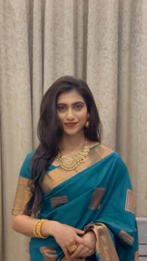 Aishu Instagram - 🦚🦚🦚

Makeup by @mrandms_makeup_artist 
Hair do by @bavis_makeover 
Jewelry @vivaha_bridal_jewellery 
Costume @_.comfort_shootz._