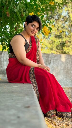 Aishwarya Murali Instagram - On request of my telugu fam 💕
.
.
.
#trendingreels #trending #viralreel #trendingbgm #shorthairgirl #shorthair #pixiecut #telugureels❤️ #explorepage #explorepage✨ #explorepageready