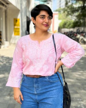 Aishwarya Murali Instagram - Kanmani Anbodu Kadhali Naan ❤️
.
.
Wearing #chikankari 
Jean @westsidestores 
.
.
#kanmani #reelitfeelit #explorepage #explorefeed #explorepage✨ #viralpost #viral #trendyhair #pixiecut #chennai #chikankari #feedpost