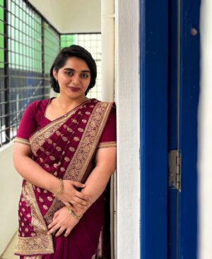 Aishwarya Murali Instagram - Graceful, bold and unapologetically me. In red ❤️
.
.
.
#sareelove #redsaree #sareeoftheday #loveforsaree #sareestyle #red #indiansaree #girlinsaree #shorthairgirl #pixiecut #bengaluru #bangalore