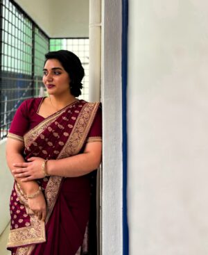 Aishwarya Murali Instagram - Graceful, bold and unapologetically me. In red ❤️
.
.
.
#sareelove #redsaree #sareeoftheday #loveforsaree #sareestyle #red #indiansaree #girlinsaree #shorthairgirl #pixiecut #bengaluru #bangalore