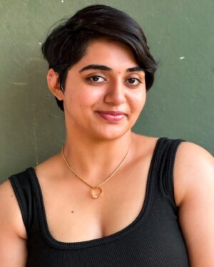 Aishwarya Murali Instagram - Let's start 2025 with clearing some drafts? 😌
.
.
.
.
#explorepage✨ #explorepage #explorefeed #shorthair #shorthairstyles #pixiecut #reelfeed #carousel #chennaiponnu #chennai