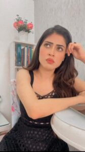 Actress Aishwarya Raj Bhakuni HD Photos and Wallpapers March 2025