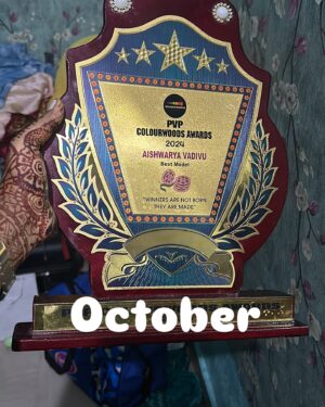 Aishwarya Vadivu Instagram - That’s how the year was ended I gone through a lot and lot still on going but I never failed and I never gave upon myself I know how I felt my emotions my feelings can’t expressed in a words lots of criticism,bad comments,sacrifice,fights ,struggles,good and bad moments,happy and sad moments,cried a lot , met lots of time passing people,got stabbed,mistreated,used,suffered,financially and mentally faced a lot but also got some good things happened in my life lot more improved in my life learned lots of lessons from the people’s  got my strength again and yes am ready for the next year with a more strength and sprit to achieve my dreams and goals gonna make a way more then come back with my new styles and with new confidence gonna conquer my kingdom and be a queen to rule the world 😍🫶🏼

I wish every a very happy new year I wish and pray for all the people in this world with good health and more wealth also I wish everyone to have good life with your friends , family and with your loved ones 🫶🏼🫶🏼🫶🏼