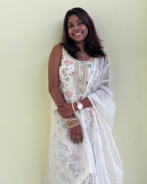 Aishwarya Vadivu Instagram - That’s how the year was ended I gone through a lot and lot still on going but I never failed and I never gave upon myself I know how I felt my emotions my feelings can’t expressed in a words lots of criticism,bad comments,sacrifice,fights ,struggles,good and bad moments,happy and sad moments,cried a lot , met lots of time passing people,got stabbed,mistreated,used,suffered,financially and mentally faced a lot but also got some good things happened in my life lot more improved in my life learned lots of lessons from the people’s  got my strength again and yes am ready for the next year with a more strength and sprit to achieve my dreams and goals gonna make a way more then come back with my new styles and with new confidence gonna conquer my kingdom and be a queen to rule the world 😍🫶🏼

I wish every a very happy new year I wish and pray for all the people in this world with good health and more wealth also I wish everyone to have good life with your friends , family and with your loved ones 🫶🏼🫶🏼🫶🏼