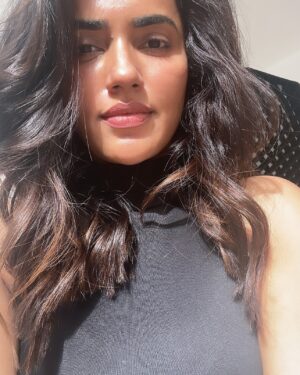 Akshara Gowda Instagram - May everything I post confuse you … until you learn to mind your business 🥰🤣😂😂😂 

 #aksharagowda #stylishtamilachi #aksharagowdabikki #stylishtamizhachi 
#mumbai #hyderabad #goldenlight #sunkissed 

#pregnant #pregnancy #momtobe #babyontheway #babyonboard #expecting #bunintheoven #novemberbaby #parenthood #newmom #newmum #newparents #parentingjourney