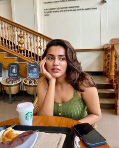 Actress Akshara Gowda HD Photos and Wallpapers January 2025