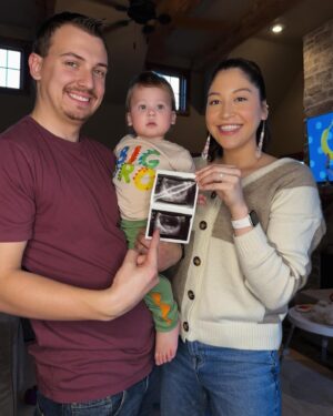 Alaqua Cox Instagram - Surprise! Baby boy #2 coming in May 2025💙 
We can’t wait for another little one to love on and to watch Mukwa become the best big brother🍼🥰