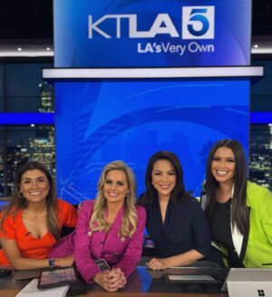 Alex Curry Instagram - Sometimes you just gotta go bright & have a ladies night to lift your mood 💚 Honestly, it’s been a weird feeling talking about sports while there is so much heartbreak happening in LA. But I just hope it can bring a little joy and smile to anyone watching 🤗🫶🏽