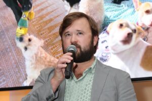 Allison Dunbar Instagram - We are overflowing with love and gratitude after our Gala last night. Our hosts Ron and Haley knocked it out of the park. Our board worked together to create something magical that we never could have imagined. Our amazing sponsors were so generous and kind, thank you to @lafc, @zippypaws, @puppylovepartysouthernca, @irlandes_tequila, our new amazing friends @rescuedogwines, and our food and legacy sponsor @zignaturedog! And of course our incredible event hosts, @whollywood for another incredible event in such a beautiful space!

So to everyone who has been a part of this beautiful/ weird/ covered in dog hair family, THANK YOU! We love you and are honored that you have trusted us to care for these amazing dogs.

Salud!

#adopt #adoptdontshop #rescue #rescuedog #rescuedogsofinstagram #puppy #puppies #puppiesofinstagram #dog #dogs #dogsofinstagram #losangeles