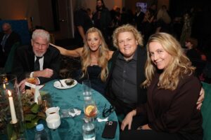 Allison Dunbar Instagram - We are overflowing with love and gratitude after our Gala last night. Our hosts Ron and Haley knocked it out of the park. Our board worked together to create something magical that we never could have imagined. Our amazing sponsors were so generous and kind, thank you to @lafc, @zippypaws, @puppylovepartysouthernca, @irlandes_tequila, our new amazing friends @rescuedogwines, and our food and legacy sponsor @zignaturedog! And of course our incredible event hosts, @whollywood for another incredible event in such a beautiful space!

So to everyone who has been a part of this beautiful/ weird/ covered in dog hair family, THANK YOU! We love you and are honored that you have trusted us to care for these amazing dogs.

Salud!

#adopt #adoptdontshop #rescue #rescuedog #rescuedogsofinstagram #puppy #puppies #puppiesofinstagram #dog #dogs #dogsofinstagram #losangeles