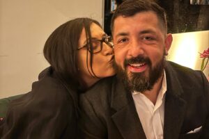 Allison Dunbar Instagram - We are overflowing with love and gratitude after our Gala last night. Our hosts Ron and Haley knocked it out of the park. Our board worked together to create something magical that we never could have imagined. Our amazing sponsors were so generous and kind, thank you to @lafc, @zippypaws, @puppylovepartysouthernca, @irlandes_tequila, our new amazing friends @rescuedogwines, and our food and legacy sponsor @zignaturedog! And of course our incredible event hosts, @whollywood for another incredible event in such a beautiful space!

So to everyone who has been a part of this beautiful/ weird/ covered in dog hair family, THANK YOU! We love you and are honored that you have trusted us to care for these amazing dogs.

Salud!

#adopt #adoptdontshop #rescue #rescuedog #rescuedogsofinstagram #puppy #puppies #puppiesofinstagram #dog #dogs #dogsofinstagram #losangeles