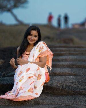 Alphy Panjikaran Instagram - Become your best version of yourself, don’t be the same, be better 🤗❤️

#newyear #2025 #firstpost #newbeginning #selflove #loveyourlife #newstart #hope #peace #love #travelmore #closingoldstories #openingnewchapter #nodrama #nofakestories