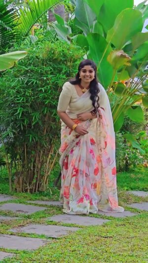 Amala Gireesan Instagram - 🌸🌼🌸🌼🌸
Saree love is timeless💕💕💕
Saree @anahata_fashion_boutique

#trending #traditionalbeauty #sareelove #indianheritage #tamilculture