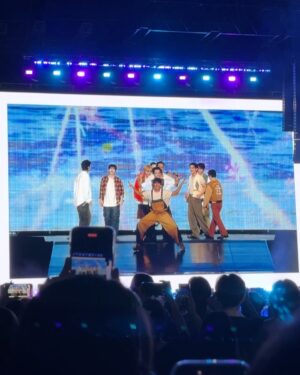 Amander Liew Instagram - According to my mom, if you didn’t take a photo, were you really there? 🩷🩵
…
너무 좋은 추억을 만들었어 고마워~ @saythename_17