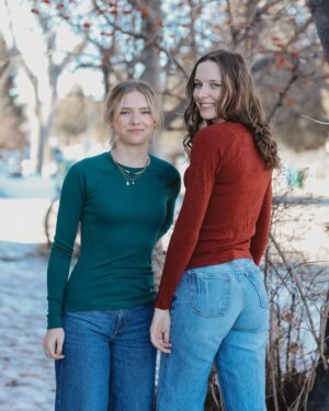 Amber Marshall Instagram - Time is running out to shop our Winter Blowout Sale ⏰

⭐️ Buy 2 items, get 20% off 
⭐️ Buy 3 items, get 30% off
⭐️ Buy 4  items, get 40% off 

Have you shopped the sale? Let us know in the poll ⬇️ 
The sale ends February 22nd at 11:59 MST.